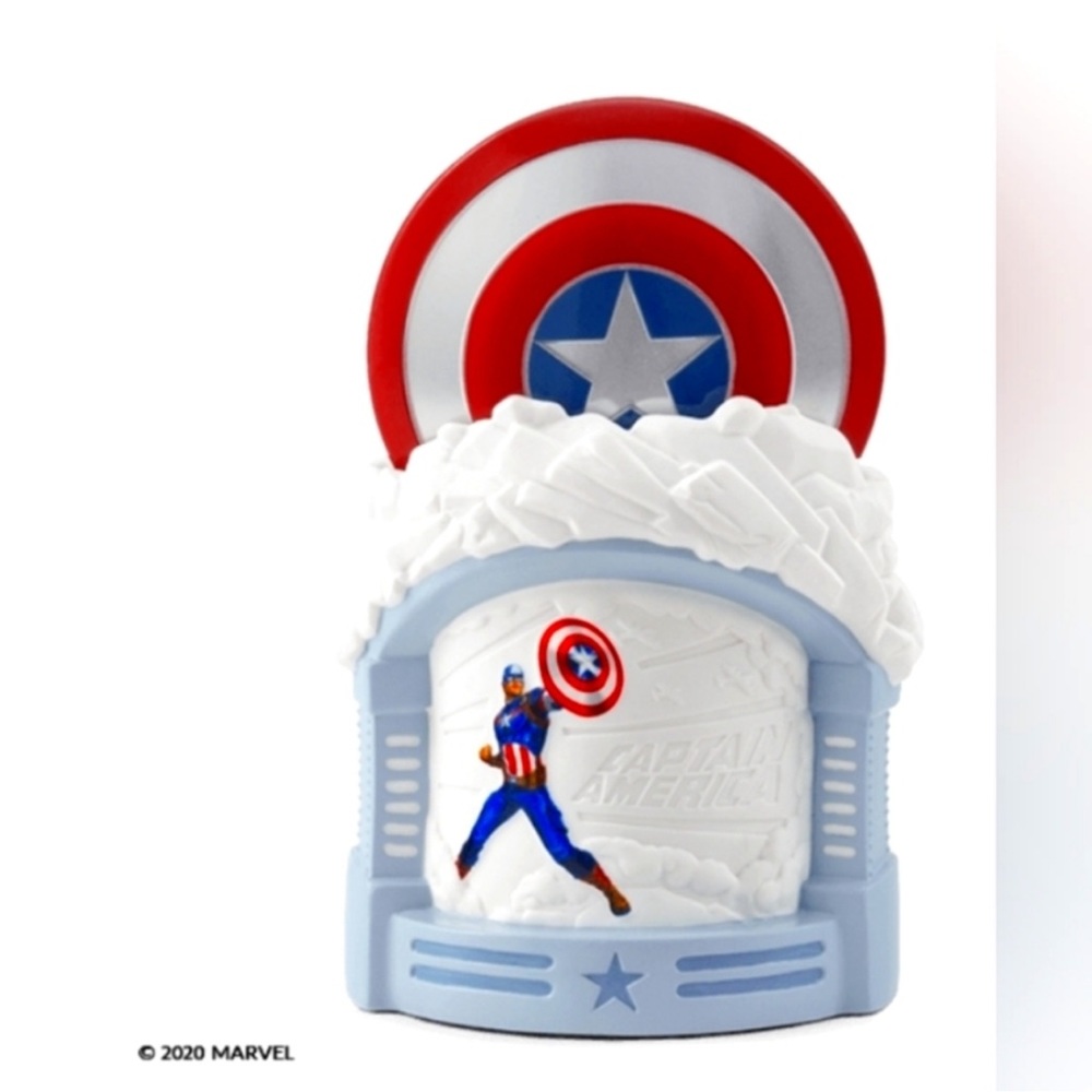 NIB Scentsy Captain America Warmer